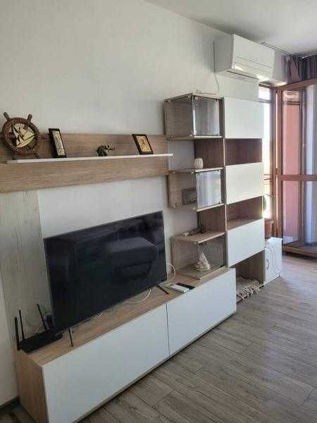 Дава се под наем Двустаен апартамент в Бургас, Сарафово - 55 кв.м за 459 € - Снимка #2