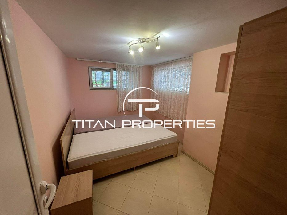 Дава се под наем Тристаен апартамент в Варна, Цветен квартал - 60 кв.м за 357 € - Снимка #1