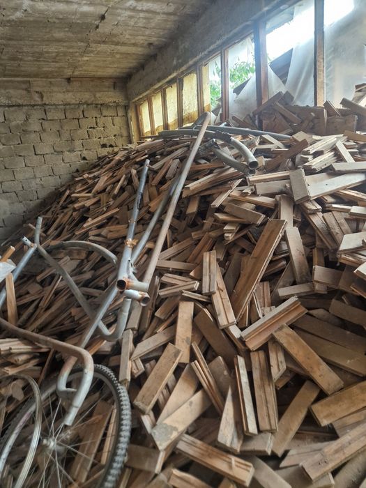parchet lemn masiv 300-350 m2