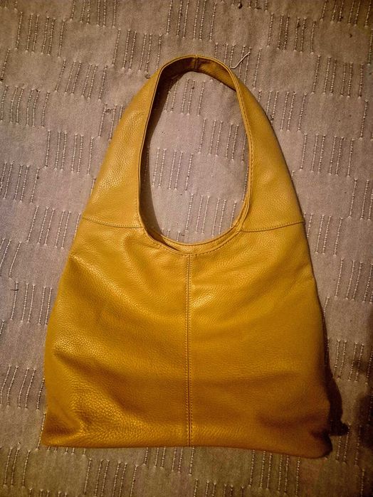 Продавам чанти-маркови