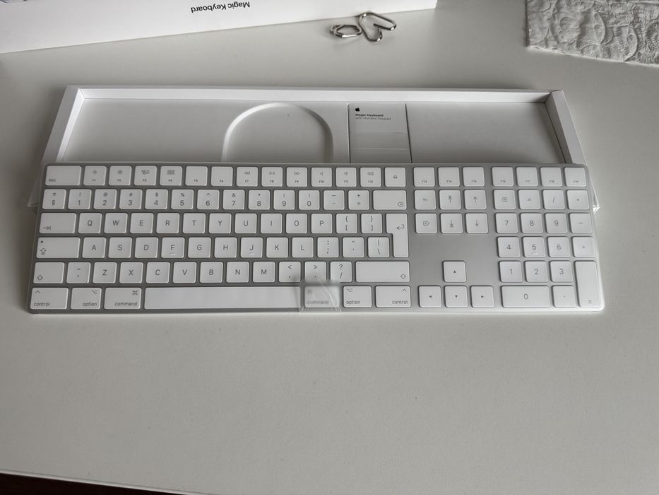 Мишка и клавиатура на Apple