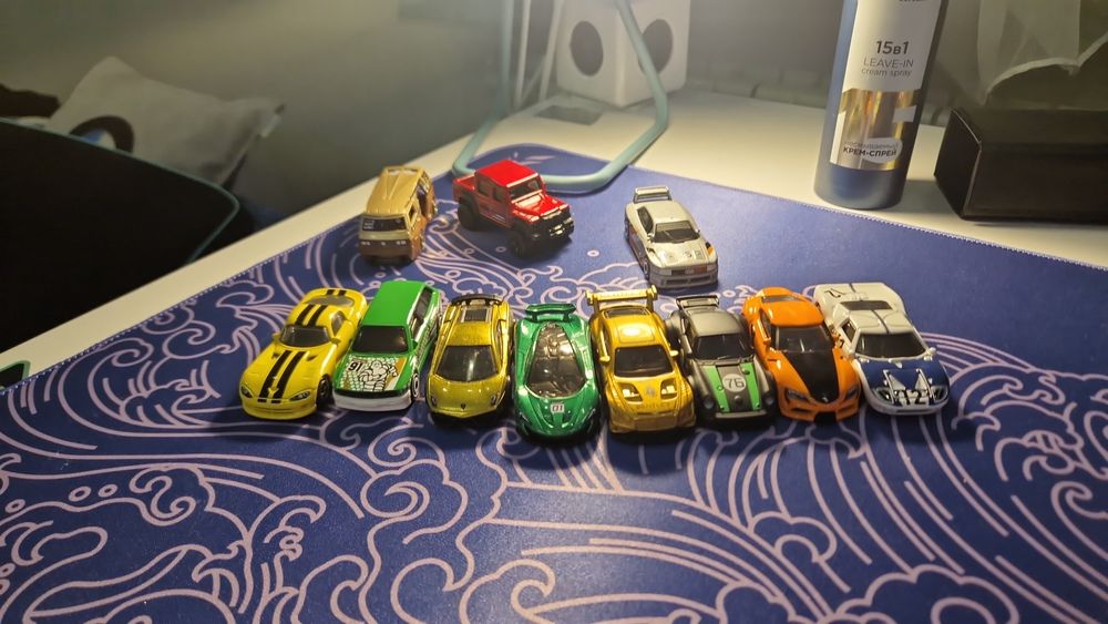 Машинки хот вилс(hot wheels)