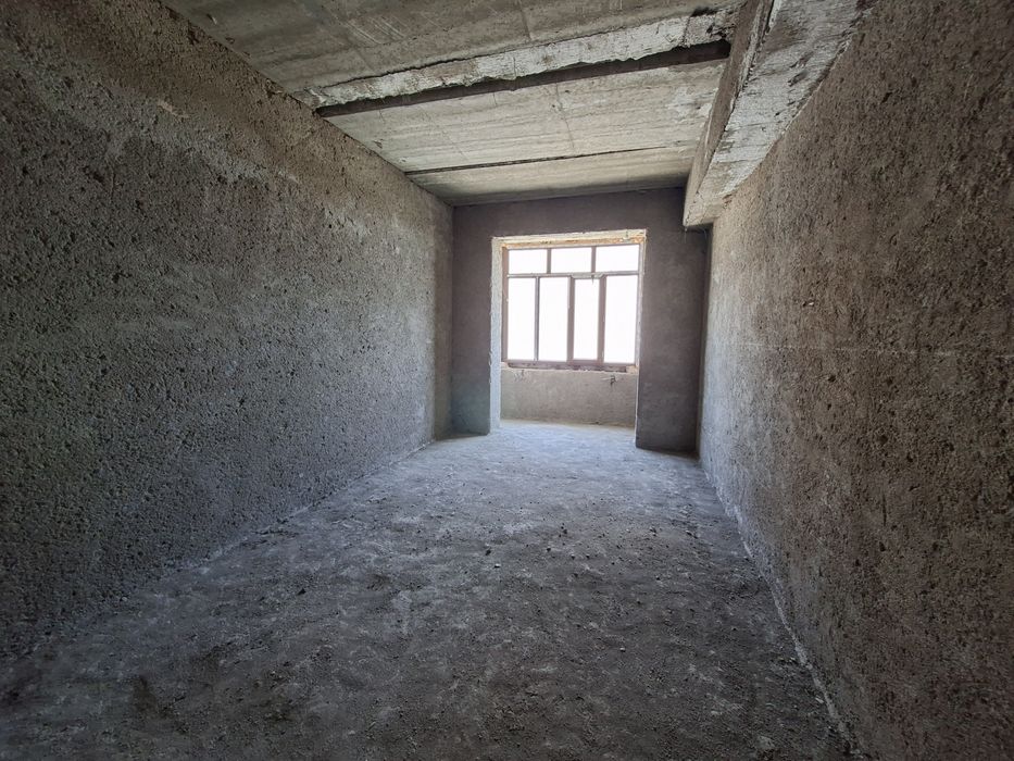Karobka uchinchi qavatdan