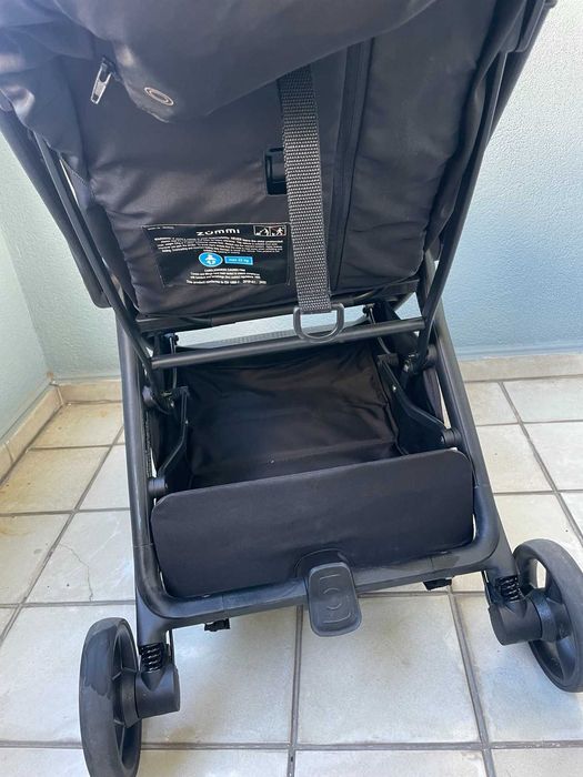 Прогулъчна количка