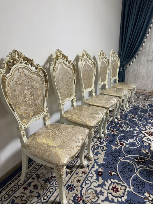 Продам стол со стульями