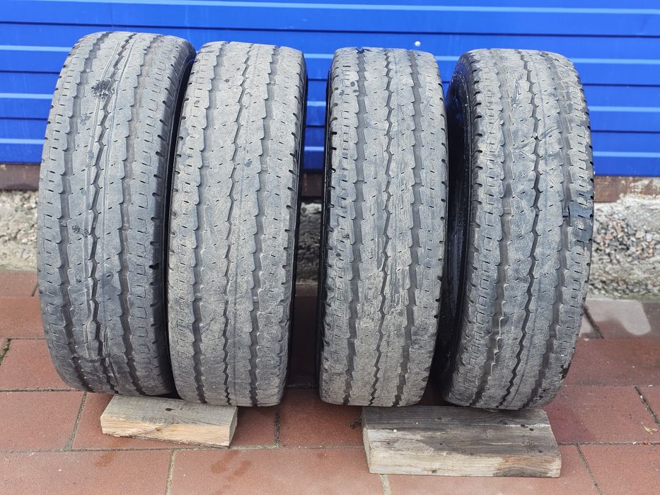 Продам шины 225 75 R16 Continental