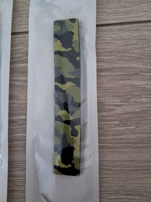 Браслеты разные продам.