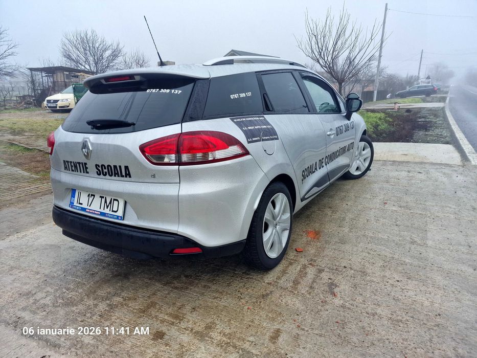 Vand Renault Clio 4 agreat scoala de soferi