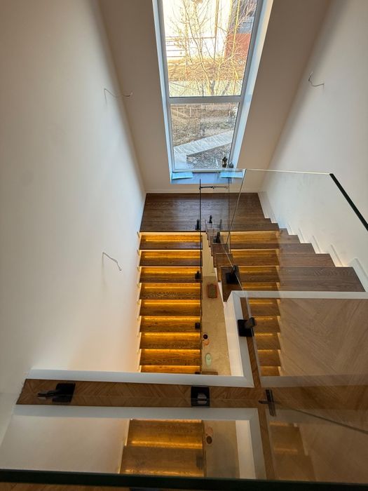 Обучаю делать лестницу От и До г уральск обращайтесь