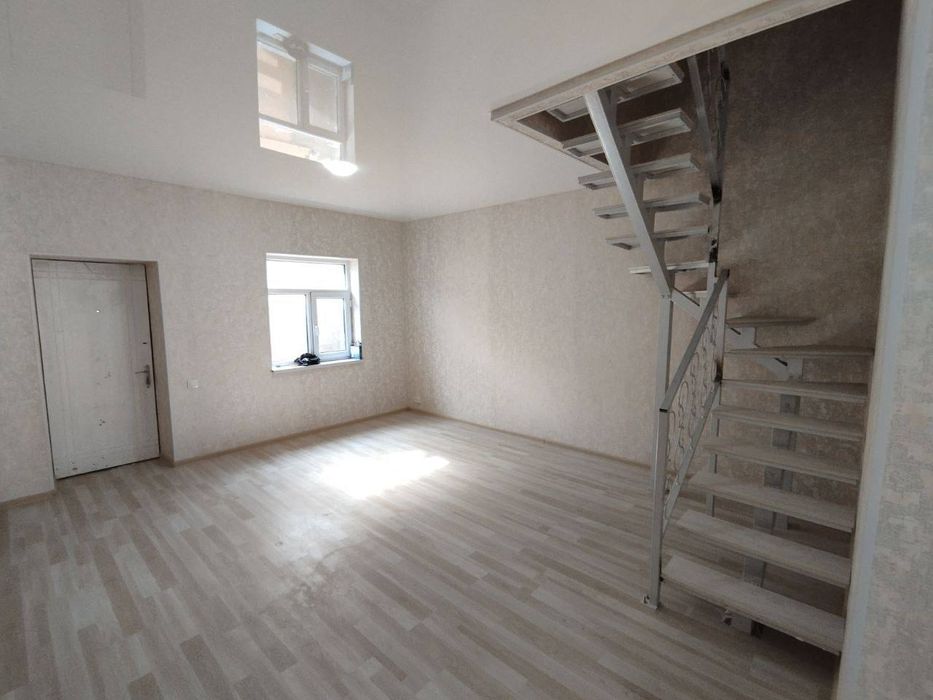 Новый дом с ремонтом под ключ 3 комнаты 75 квадр