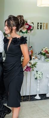 Vand rochie purtata o singura data