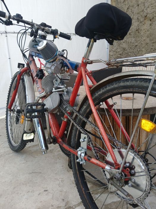 Bicicleta cu motor
