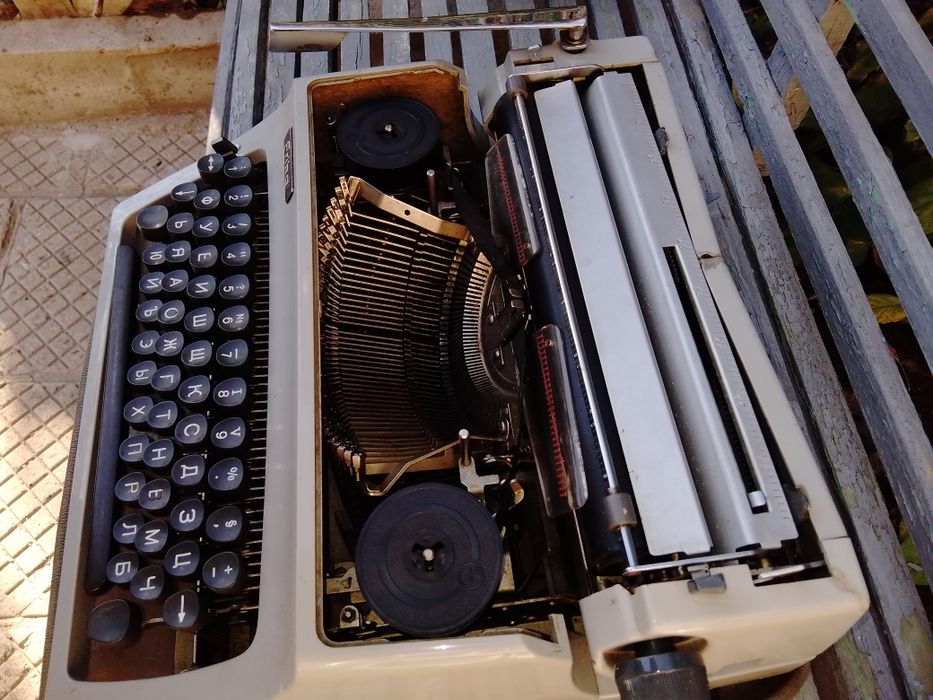 Пишеща немска машина "ERIKA"