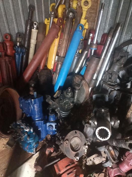 Продам разные цилиндры и птс, поворотные К700