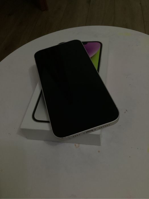 Iphone 14 plus, 80% bat.