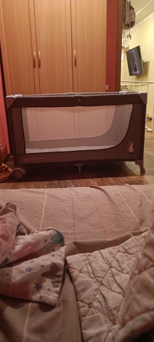 Детская кровать- манеж