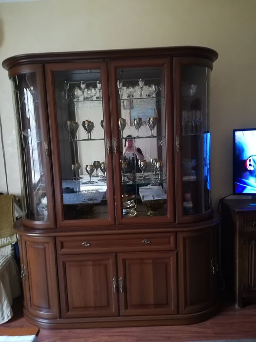 Сервант для гостиной