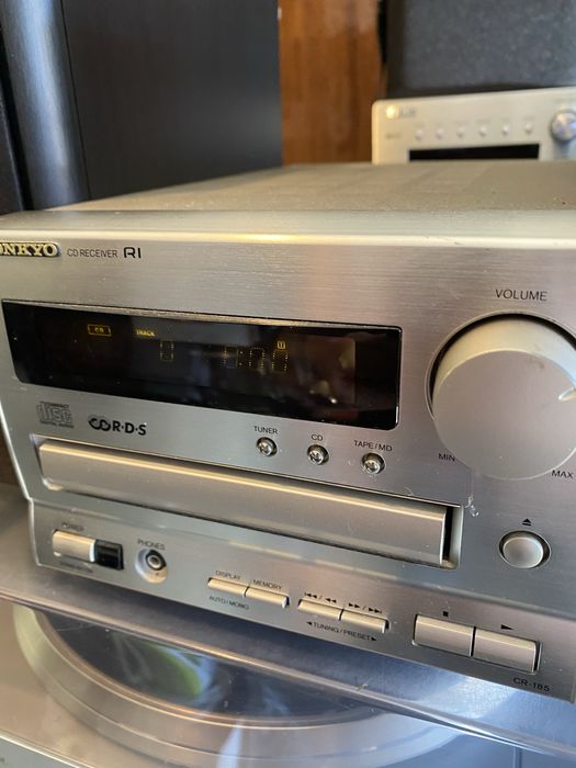 Onkyo CR- 185 CD receiver