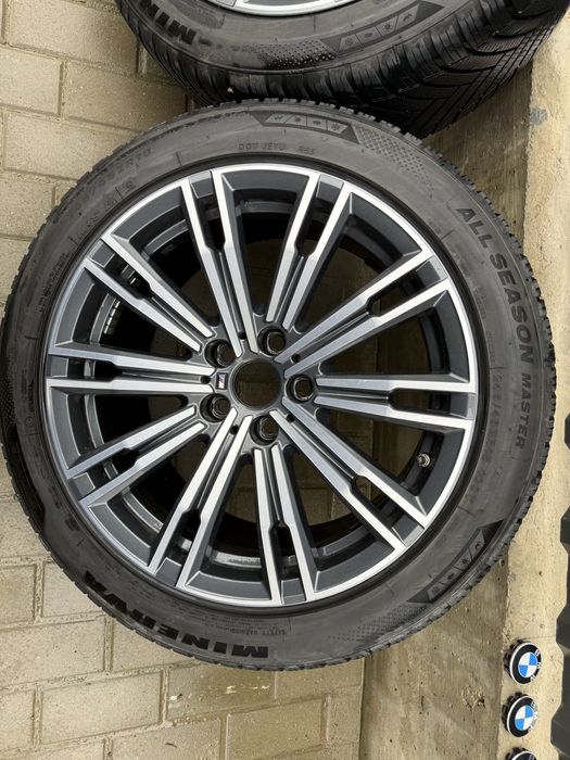 Jante BMW M cu anvelope  noi in stare impecabilă!