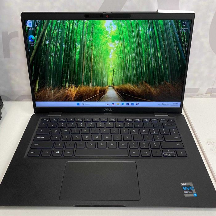 Laptop DELL i7 Gen 11 (AG13 Independentei b.32631) Garantie 2 ani!