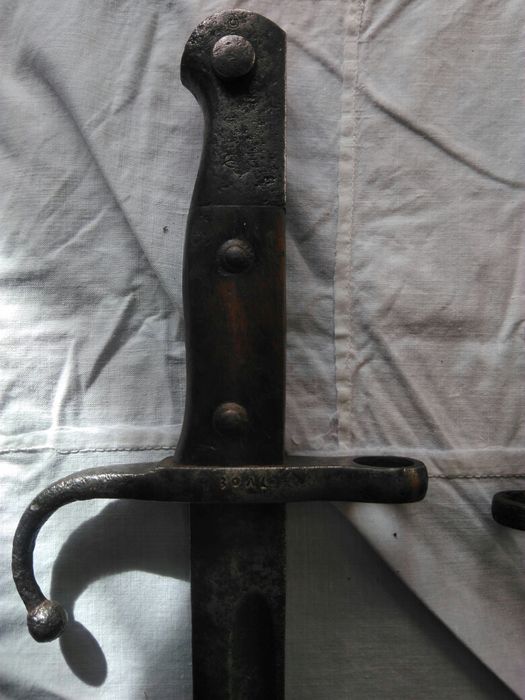 Продавам четири броя антикварни Щикове