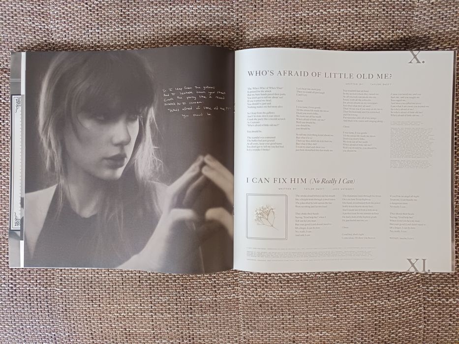 The Tortured Poets Department Vinyl + Bonus Track "The Manuscript"