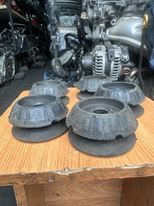 Ричаг на Камри 50 американец и европец