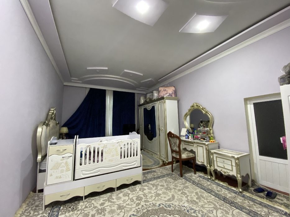 Uchaska 8 sotik 8 xona