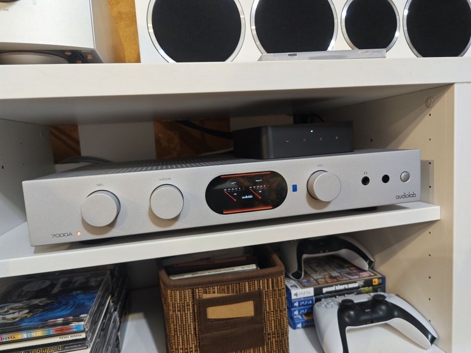 Amplificator audiolab 7000a in garanție
