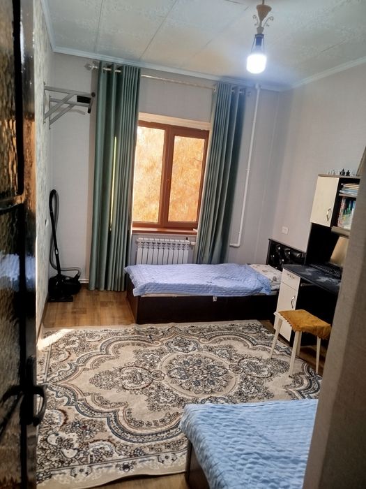 Срочна 3 хонали квартира сотилади 2 етаж кота балкон ремонти яхши