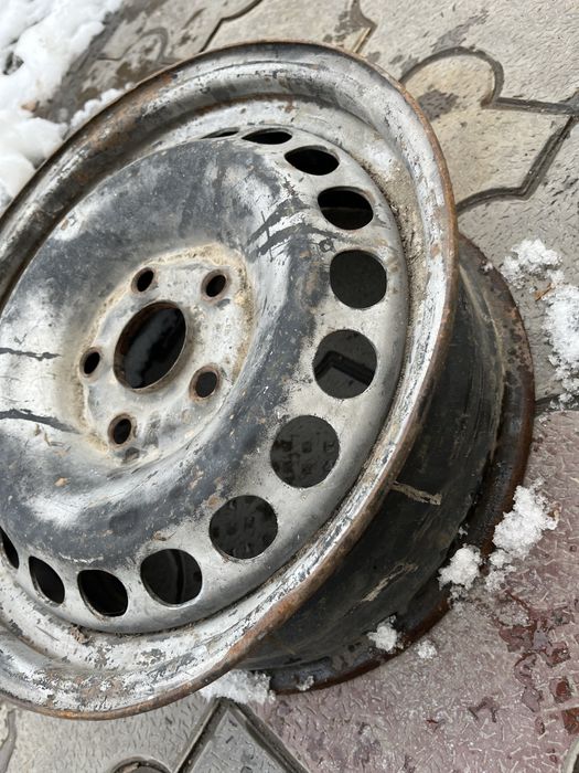 Дискт на ауди с-4. А-6. 16-диаметр.