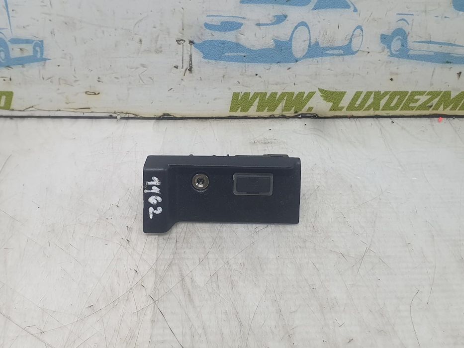 Slot USB 19A164-v Volvo S60 2 (2010 - 2013) 1.6 d 1.6 d D4162T