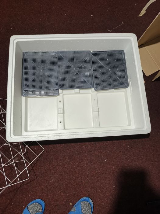 Продам инкубатор  несушка.