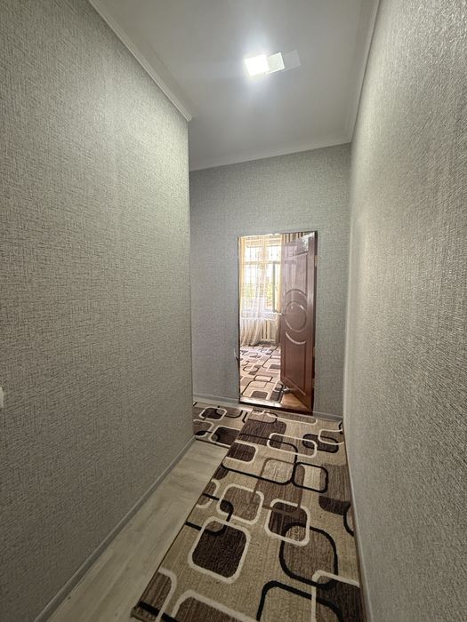 Срочна ижарага берилади шошиламиз 1- хона 1- етаж Янги бозор