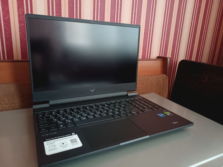 Ноутбук hp vihtus 15