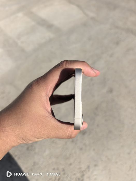 iPhone 13 128gb.