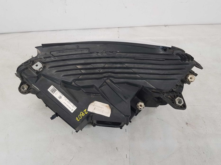 Far dreapta Mercedes GLC full led dupa 2014