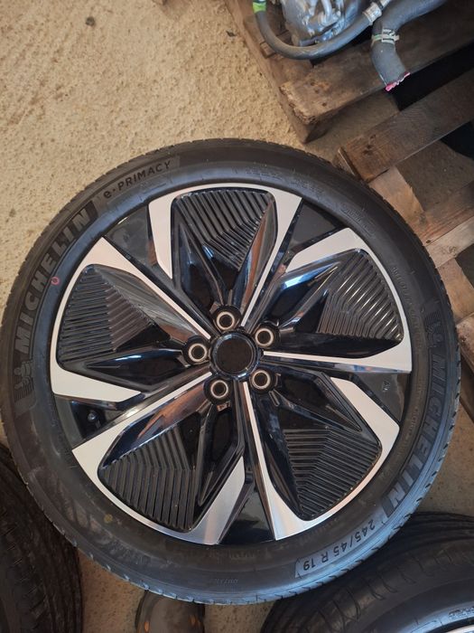 4бр Джанти с гуми 19 цола 5x114.3 Mazda 6-E / Мазда 6-Е 2024г.
