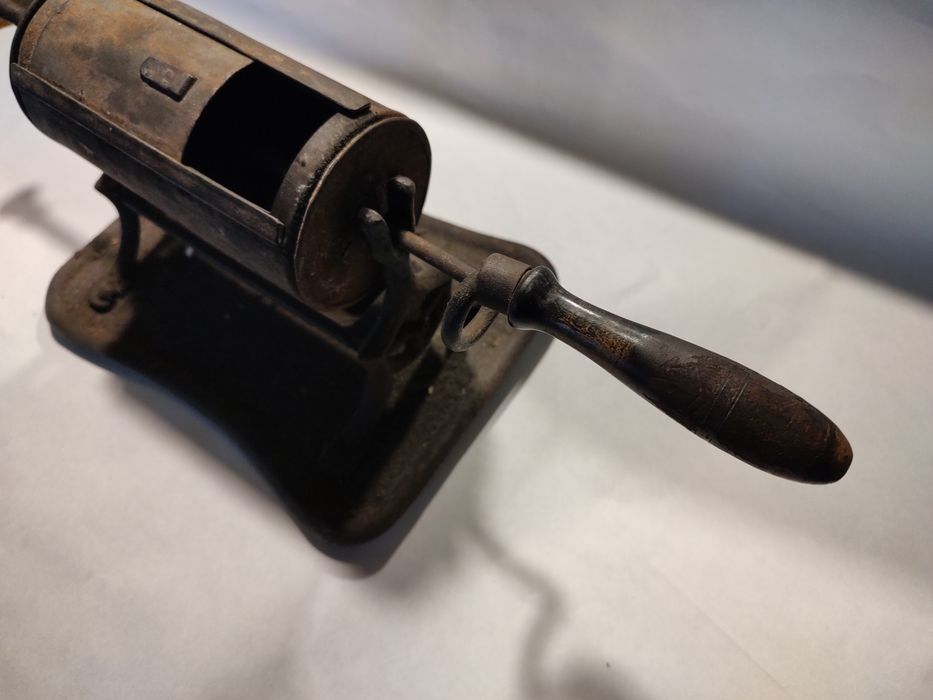 Prăjitor de cafea manual vechi