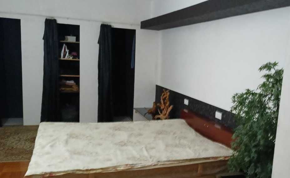 Сдам в аренду 1 комнату в 3-х комн. квартире в р-не м.Космонавтов.