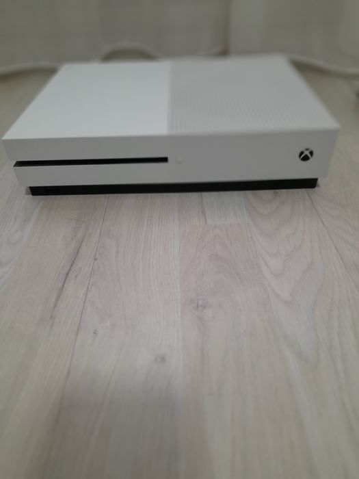Vand joc xbox one S model2016