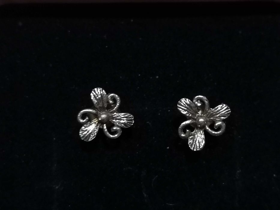 Сребърни обеци - различни видове!