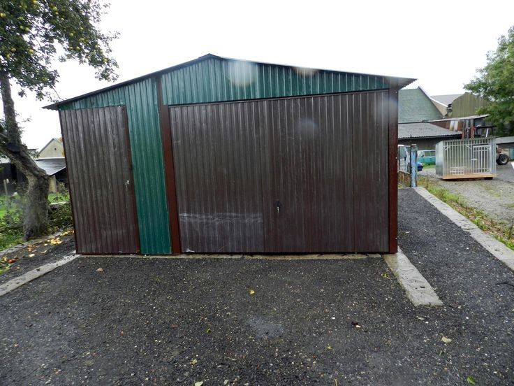 Garaj metalic din panouri sandwich  4.3 x 6.3m