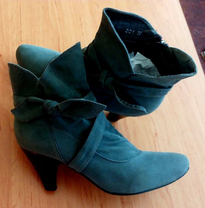 Нови еспадрили,луксозни,  официални  обувки и стилни боти