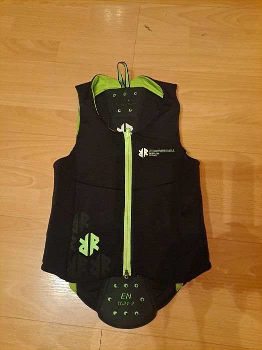 vand combinezon schi de competitie