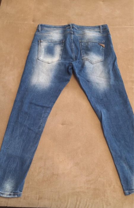 Мъжки дънки в син цвят