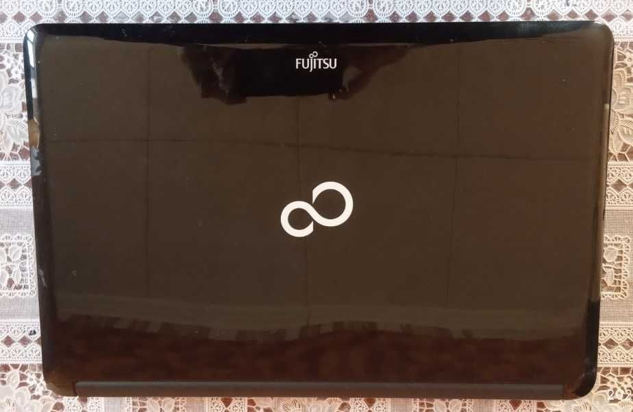 Fujitsu LIFEBOOK A Series AH530