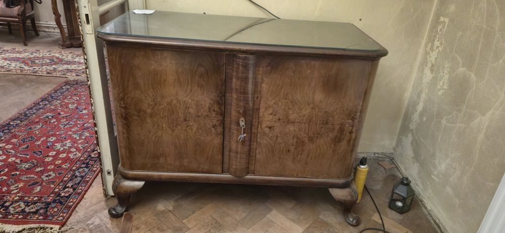 Vand mobilier Biedermeier