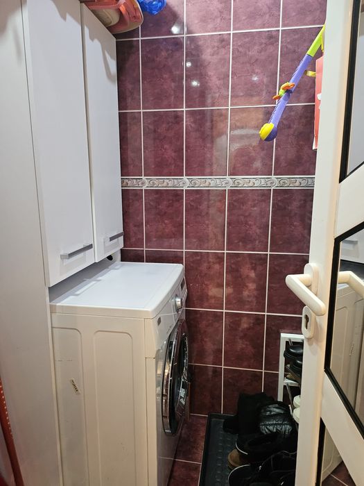 Vand apartament 3 camere Ansamblul Peco