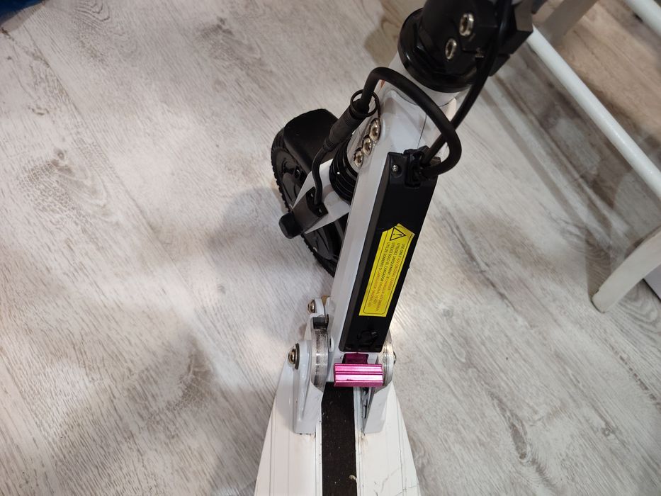 Trotineta Electrică Kugoo 25Km/H